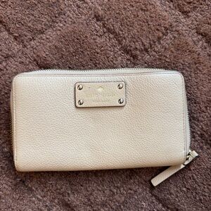 Kate Spade Light Leather Zip Wallet